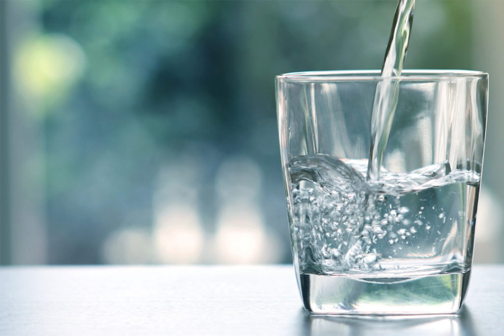 5 Changes You Can Make to Live Healthier - Drink more water
