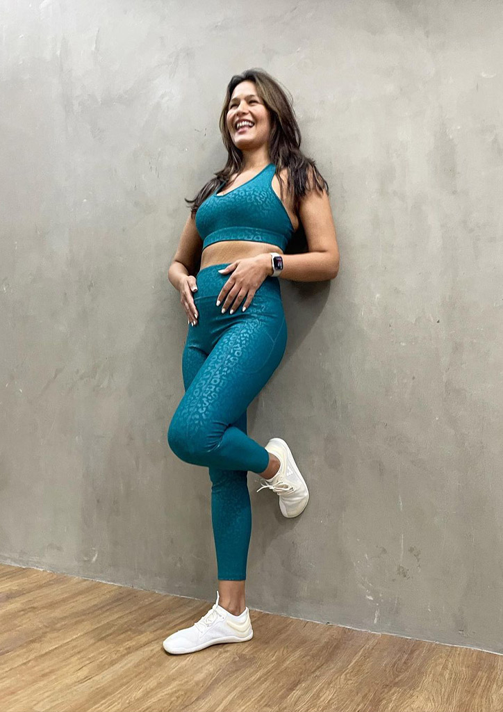 Iza Calzado Goes Active pregnancy announcement