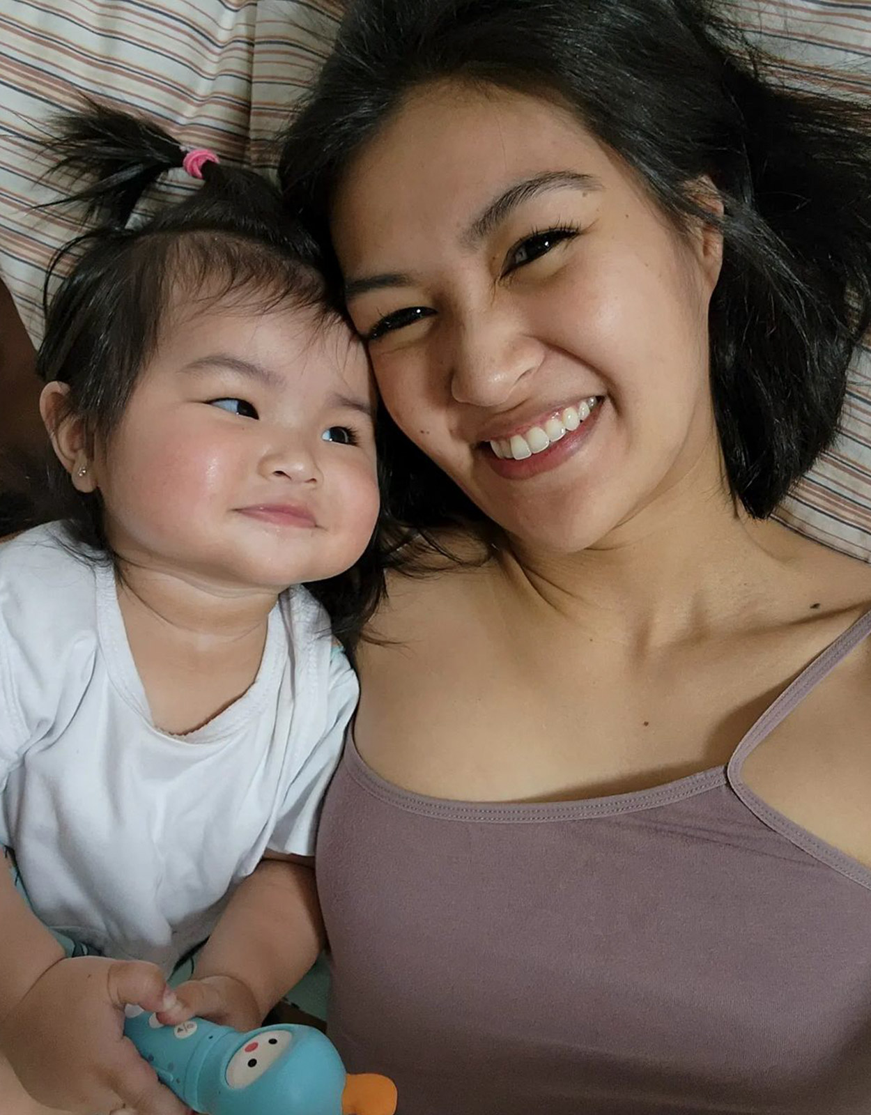 Celebrity Mom Winwyn Marquez with her daughter Luna