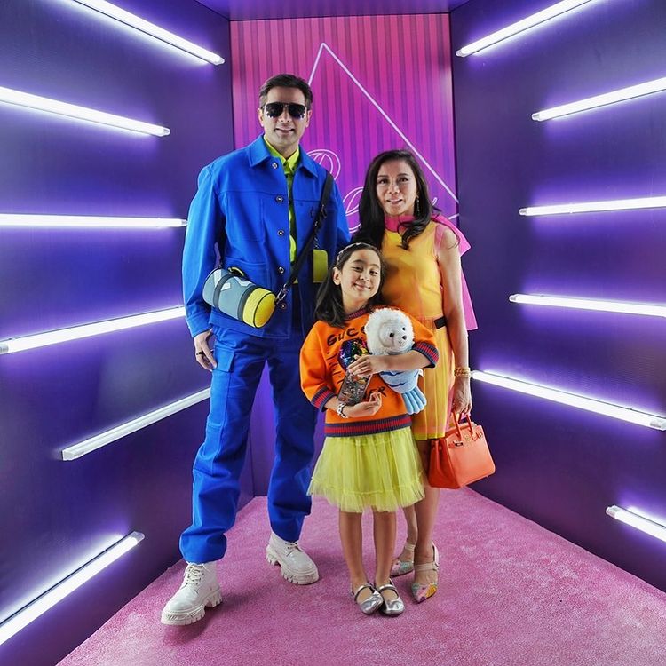Future Nostalgia - a trendy look for the whole family of Scarlet Snow Belo