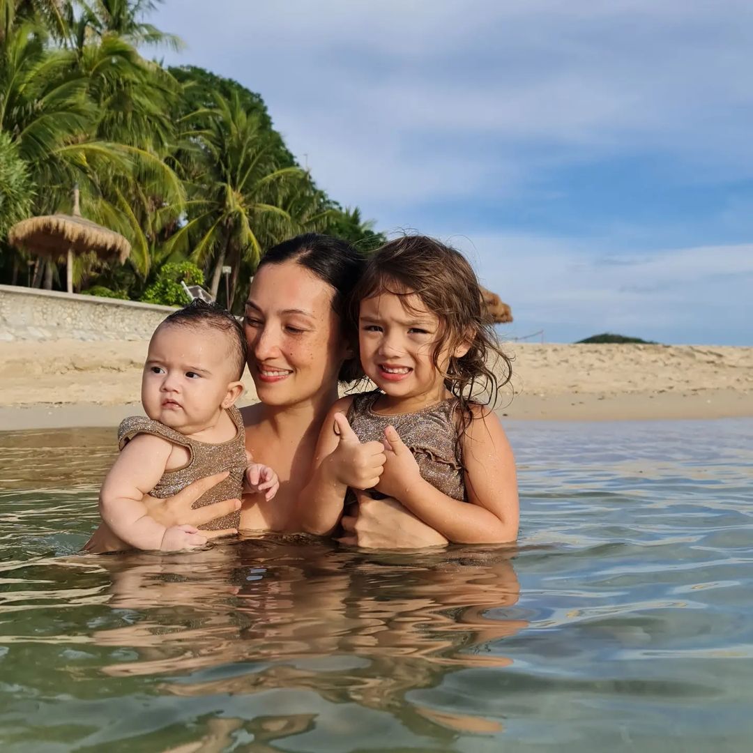 Now a celebrity girl mom of 2, Solenn Heusaff-Bolzico poses with both Maëlys and Tili.