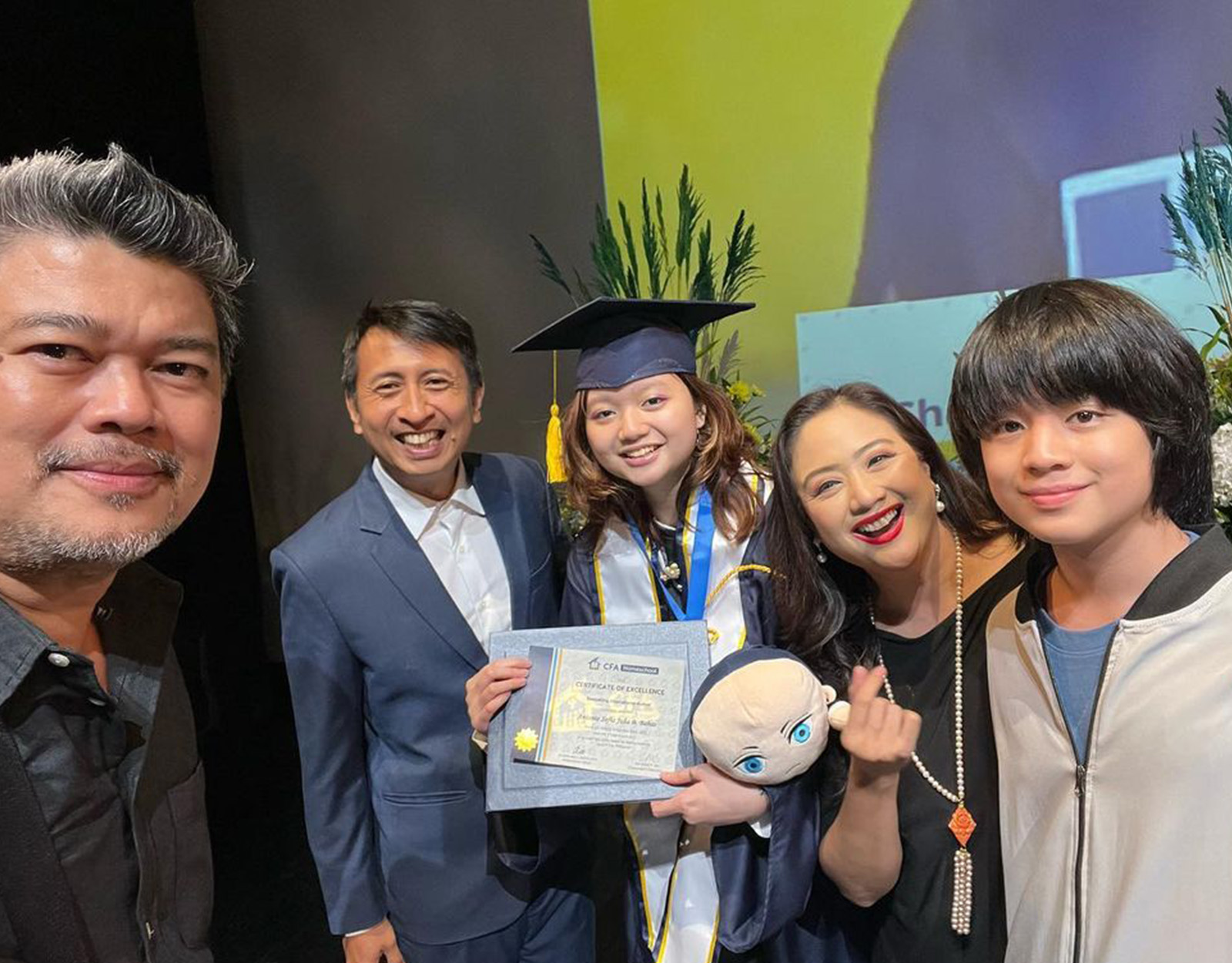 Julius Babao and family