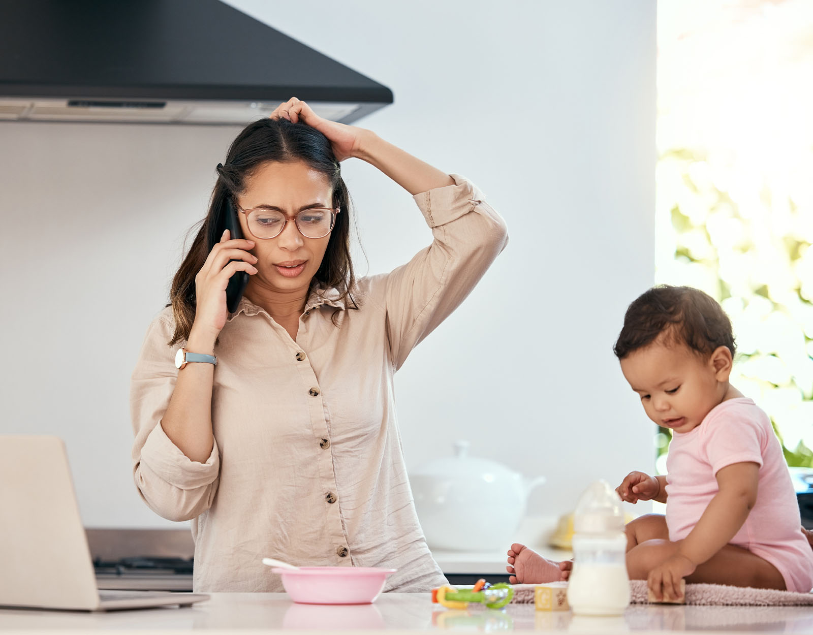 How to Handle Clingy Kids as Working Parents