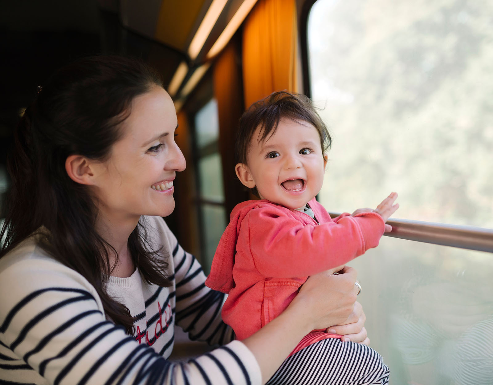 14 Tips for Parents When Traveling with Babies and Toddlers