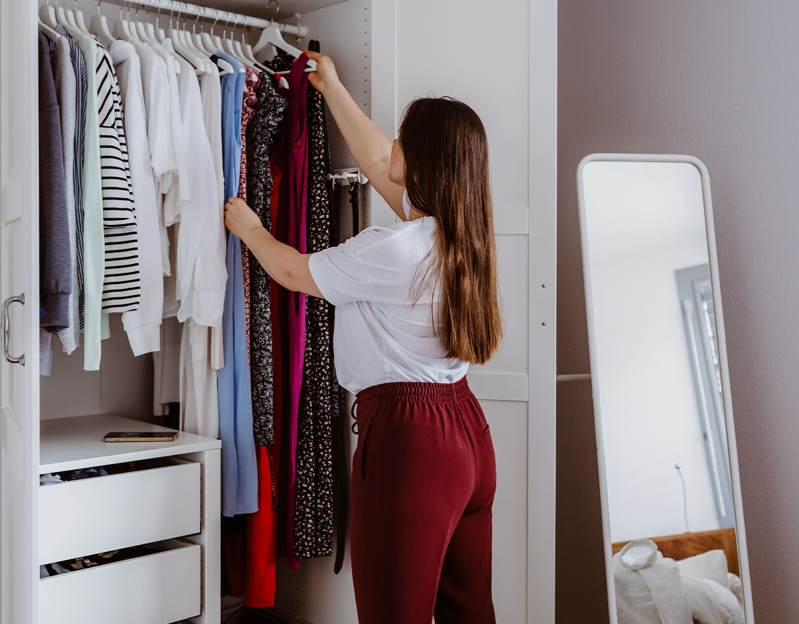 Every Mom's Guide to Building a Stylish Capsule Wardrobe