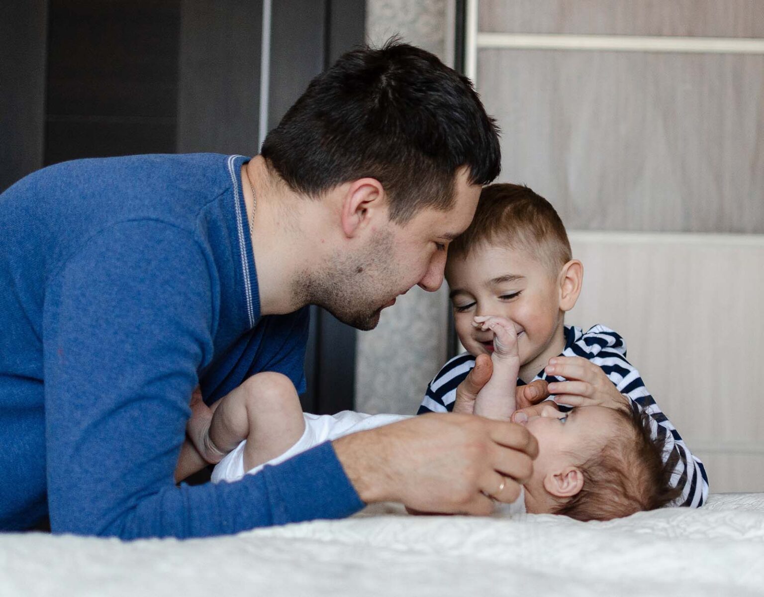 How Paternity Leave Helps Dads Adapt To Fatherhood Better