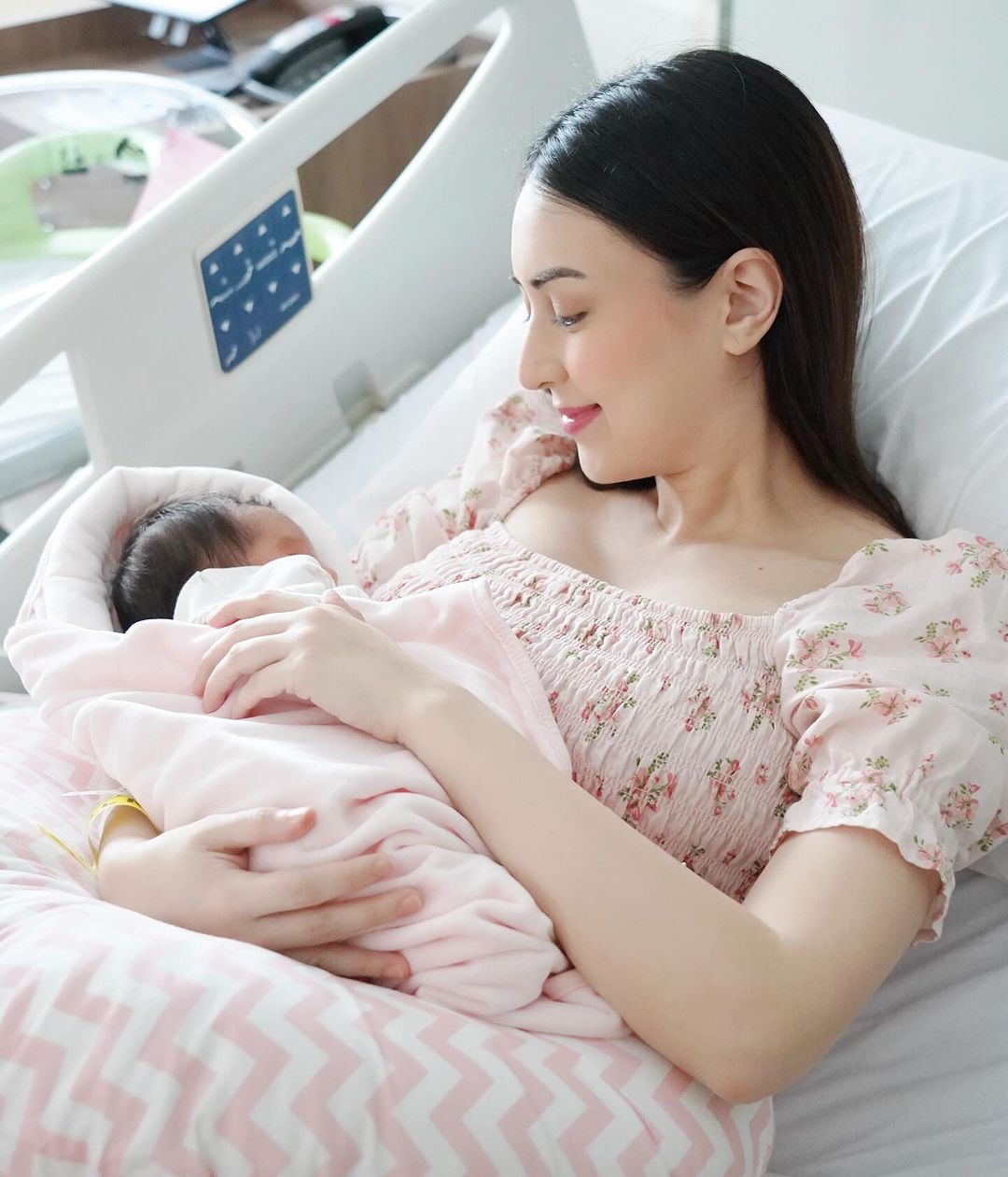 Yasmine Espiritu and Alfred Vargas welcome their new daughter, Aurora Sofia