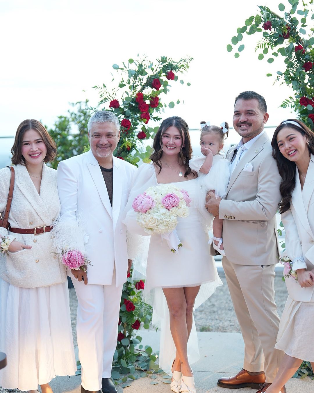 Angelica Panganiban and Gregg Homan start the new year strong with their families as they celebrate their wedding during their holiday vacation.