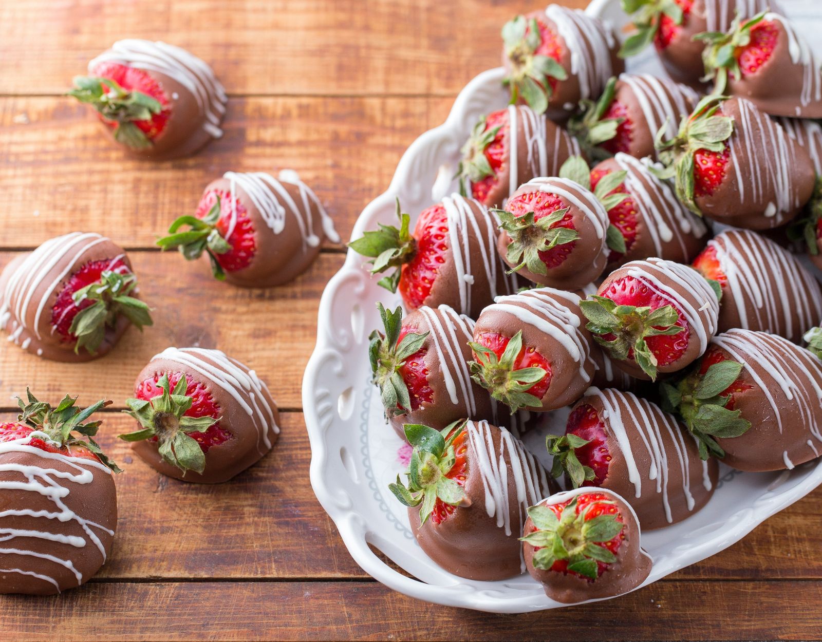 Chocolate strawberries are the traditional Valentine's Day Recipe.