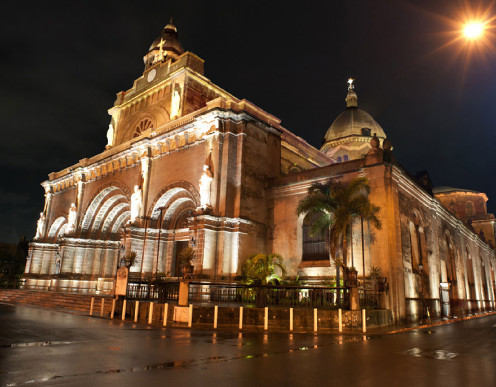One of the most beautiful churches in Manila that people love seeing for the Visita Iglesia, Manila Cathedral