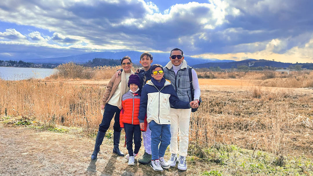 Mark Gorriceta and his family of five on a getaway