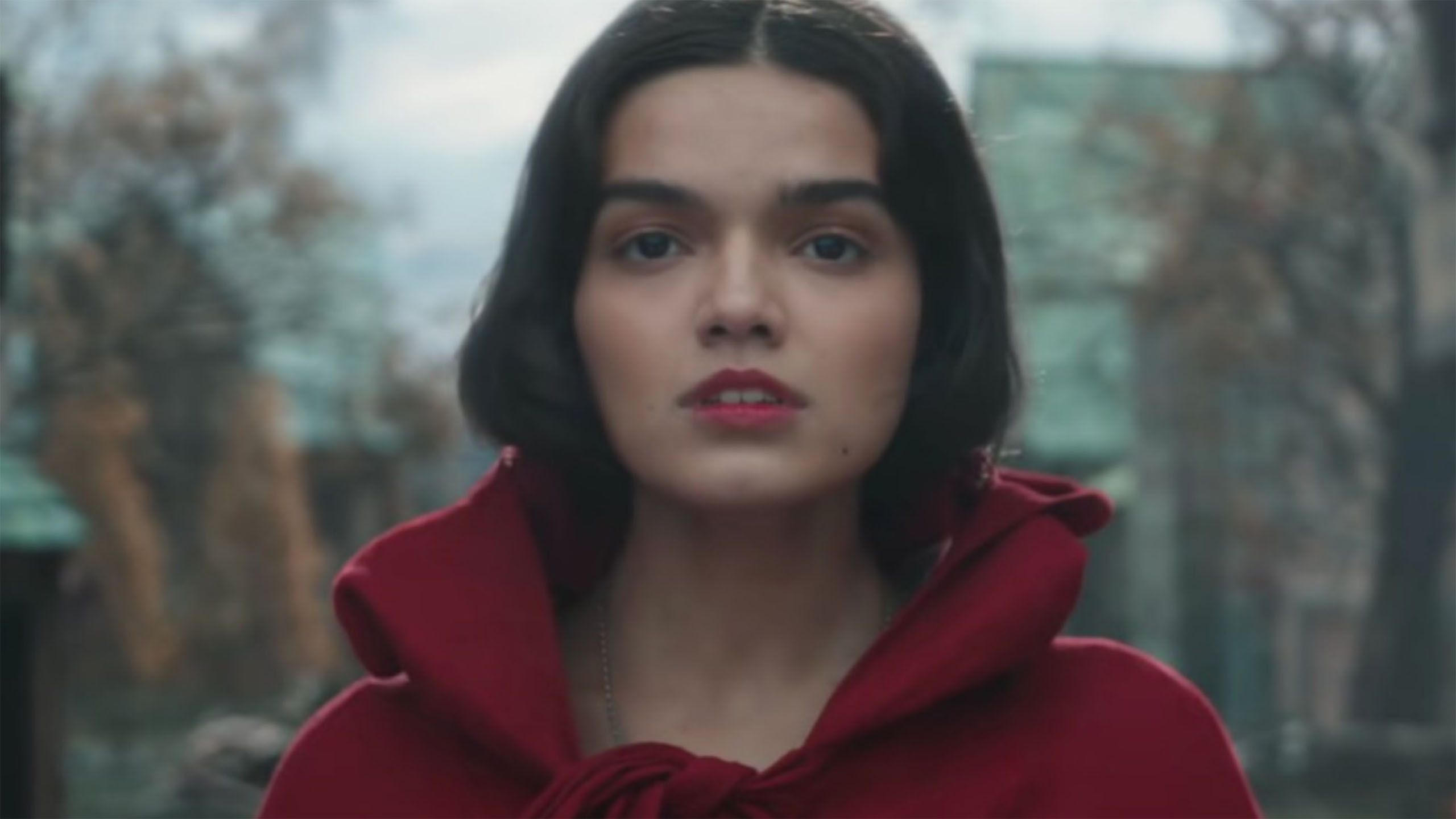 New Snow White Trailer Shows She Ain’t A Damsel In Distress