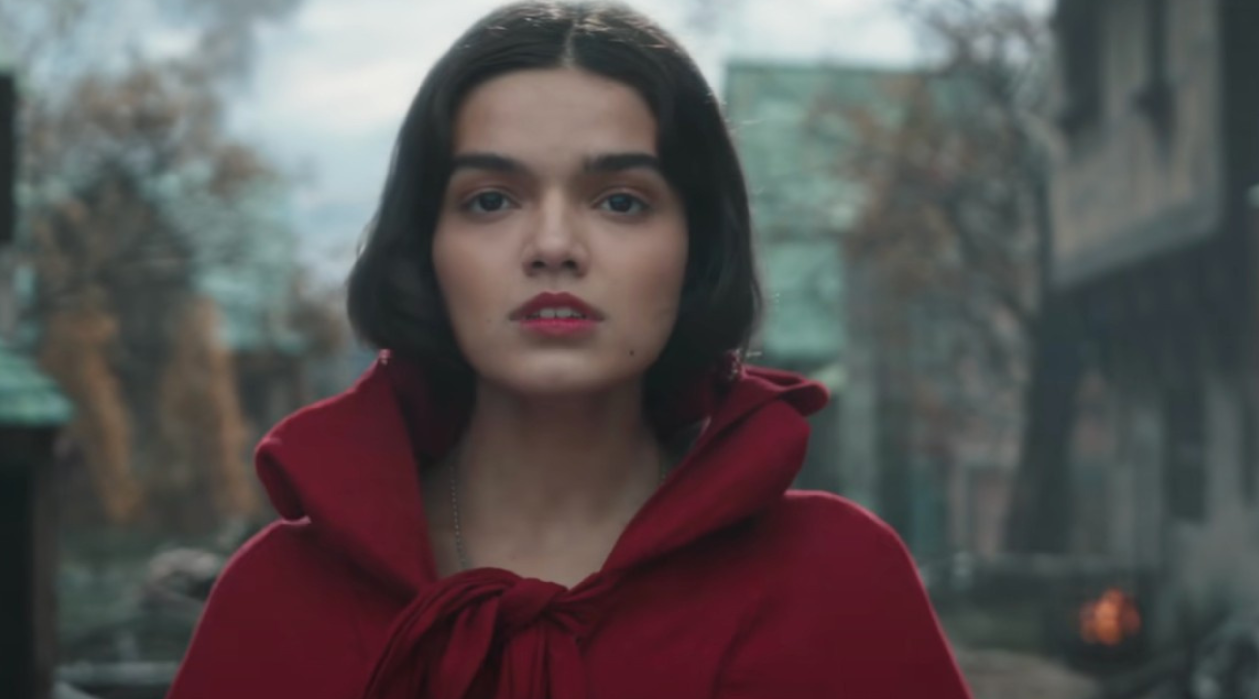 New Snow White Trailer Shows She Ain’t A Damsel In Distress