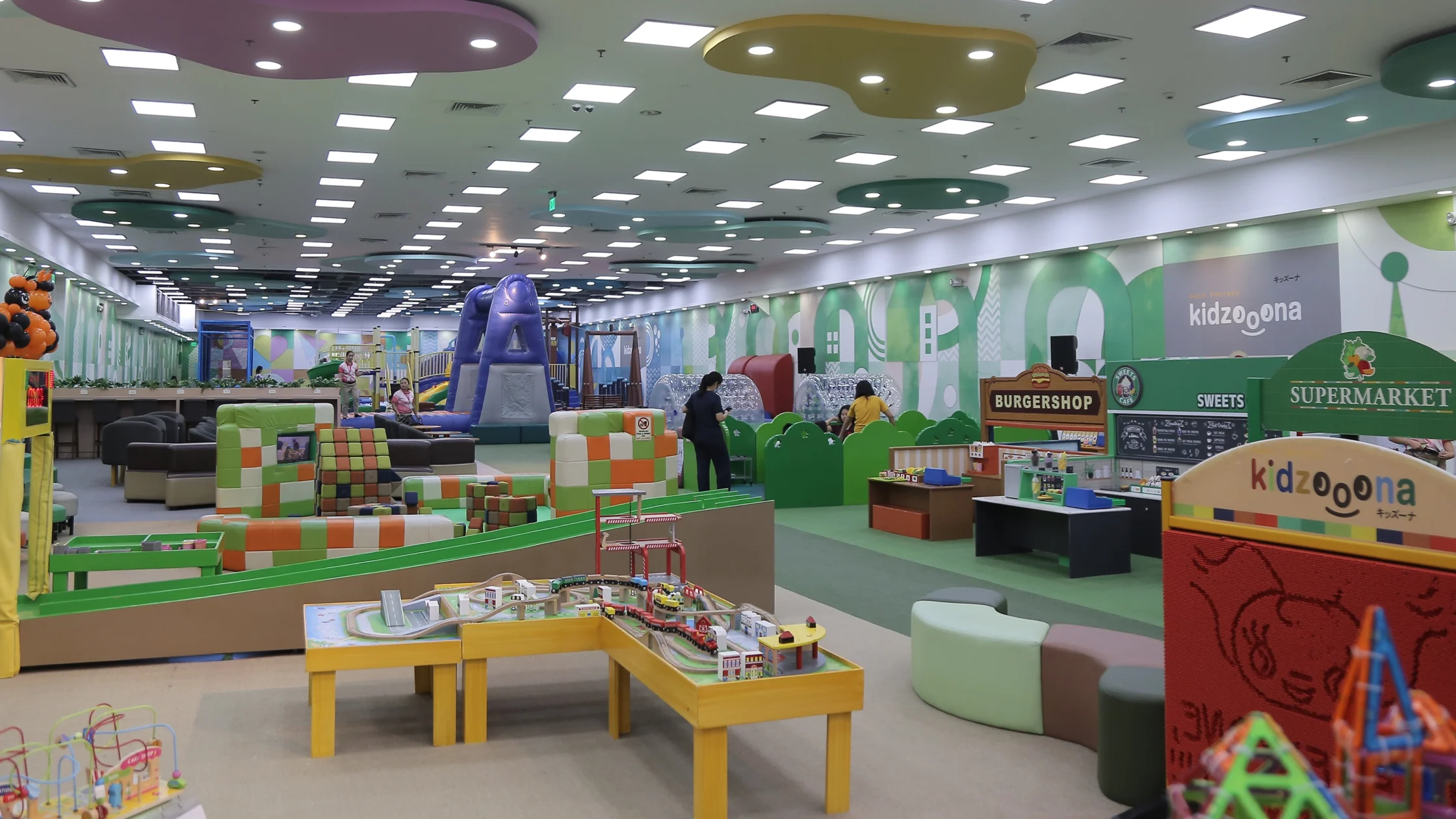 Surf Fabcon and Kidzoona come together to celebrate a day of family love and gentle care