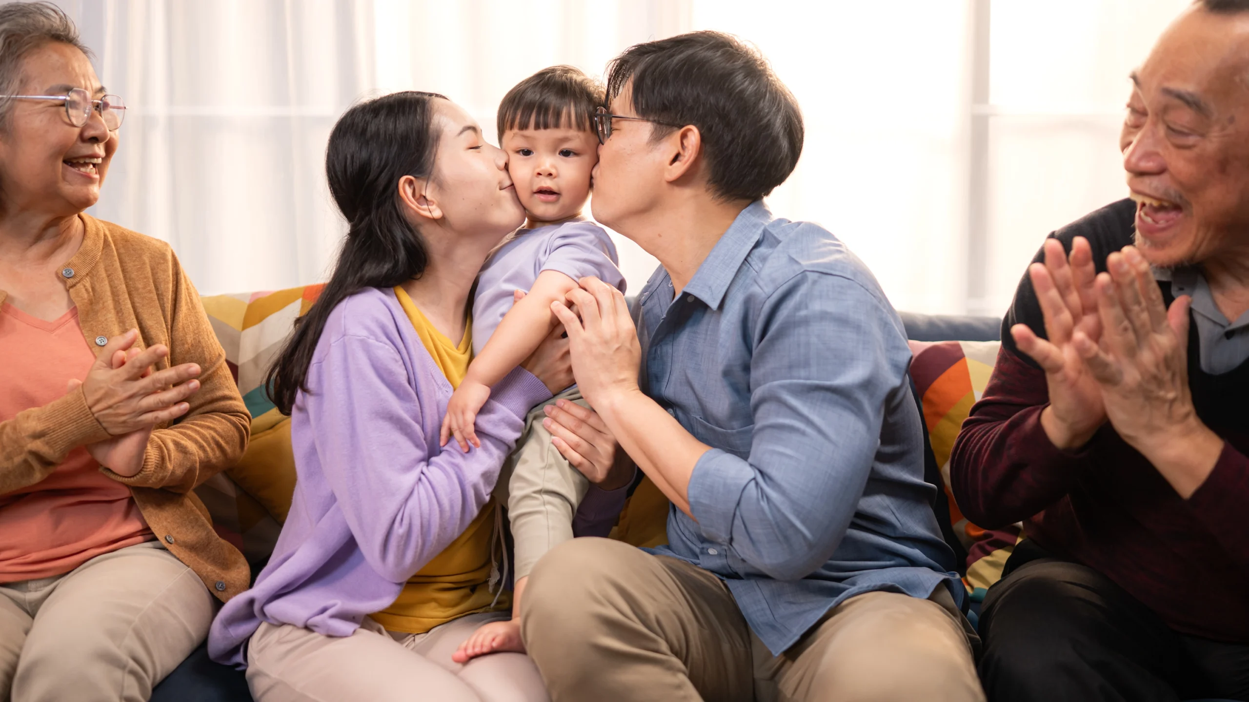 Parenting in the TikTok Era: What’s Trending vs. What’s Truly Helpful