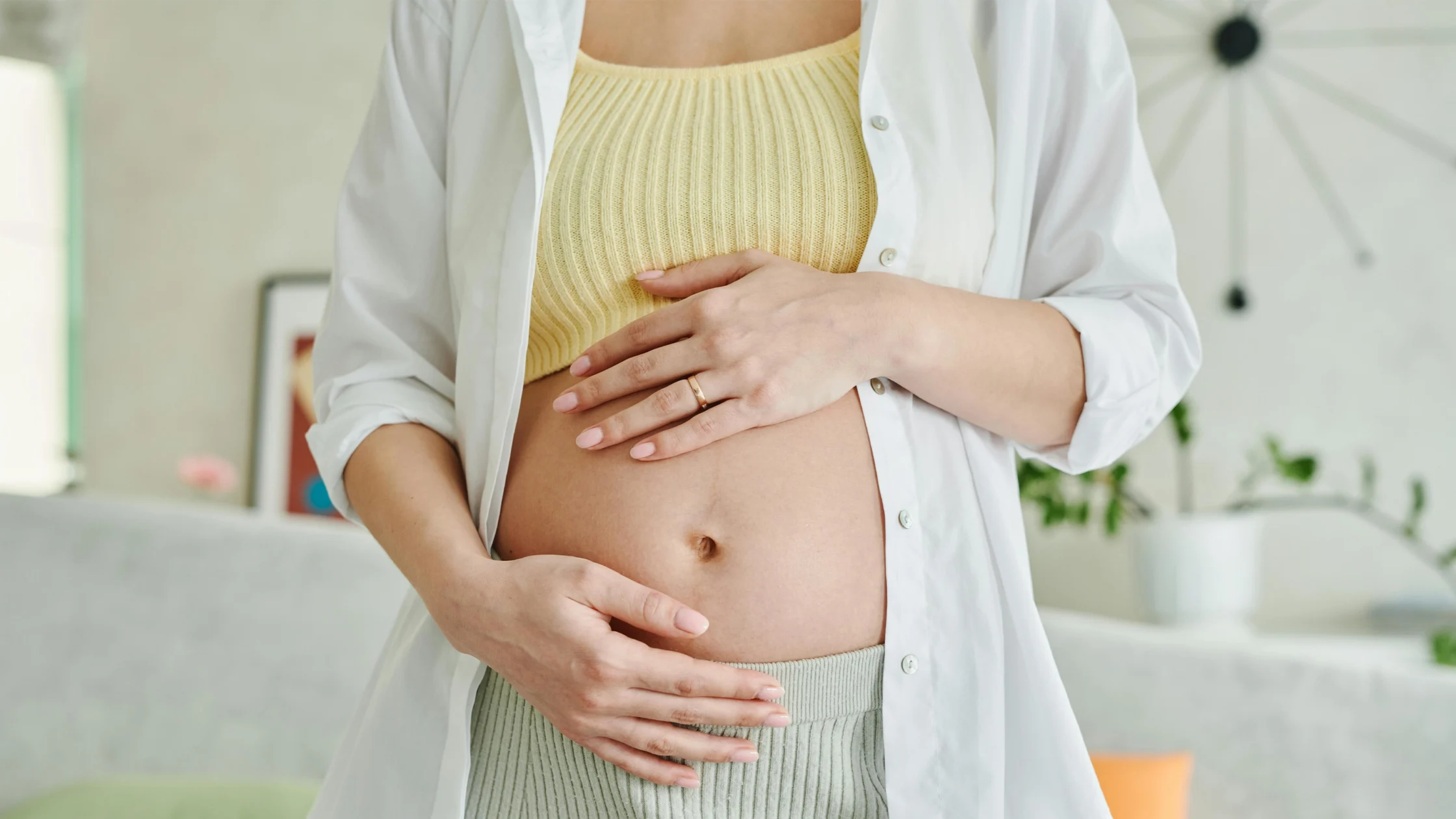 Here's why moms need to know how doctors close a C-Section